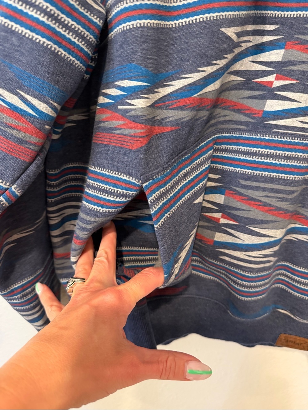 Ariat Chimayo Print Navy Aztec-Pattern Hoodie - Picture 5 of 12